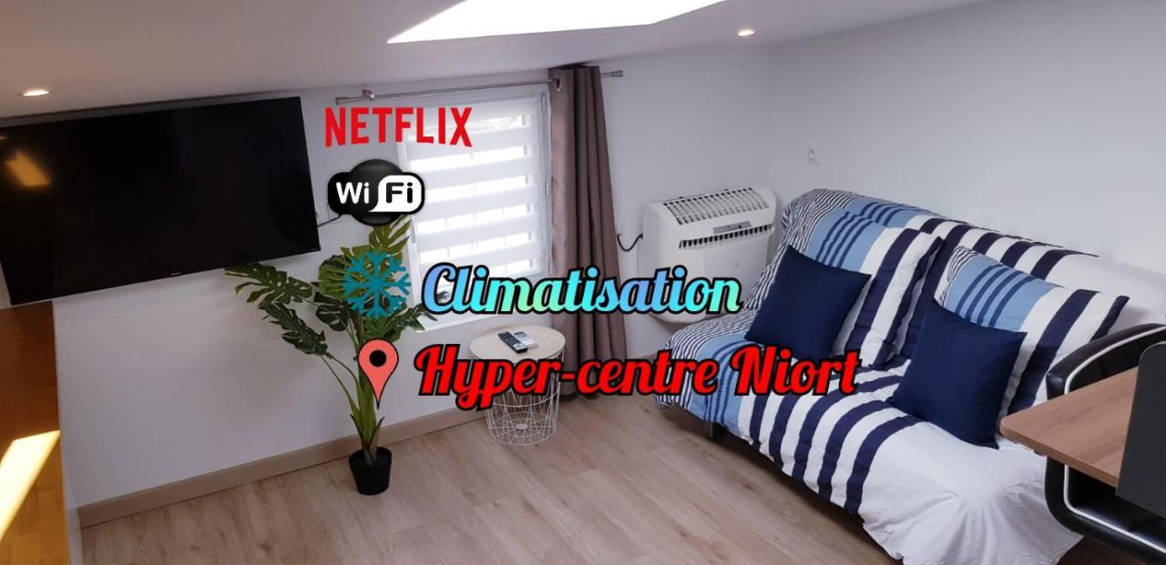 Escapade Niortaise - Studios Climatises Hyper-Centre De นีออร์ ภายนอก รูปภาพ