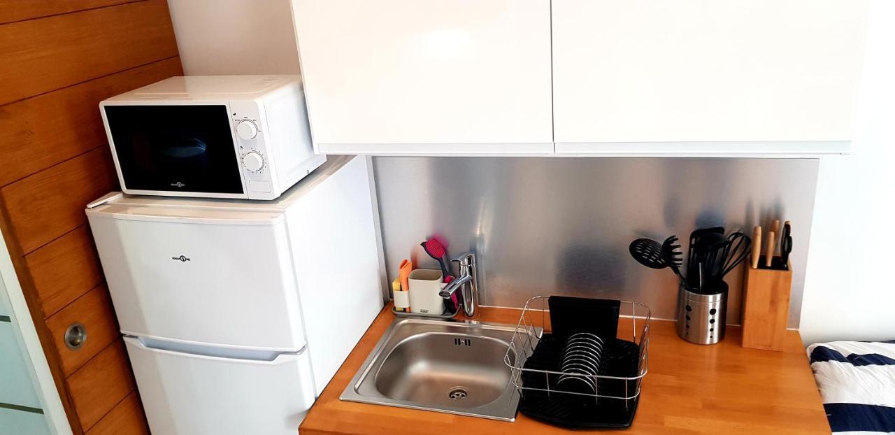 Escapade Niortaise - Studios Climatises Hyper-Centre De นีออร์ ภายนอก รูปภาพ